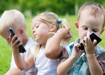Why we should not provide our children smartphone