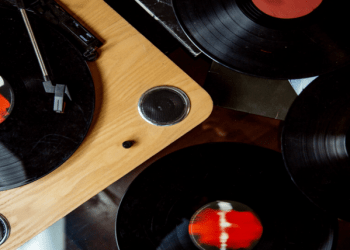 The Resurgence of Vinyl Record Production in the Streaming Era