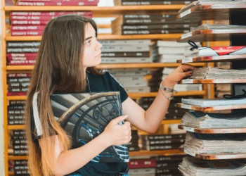 CD and DVD Manufacturing: A Complete Guide for Businesses and Creators